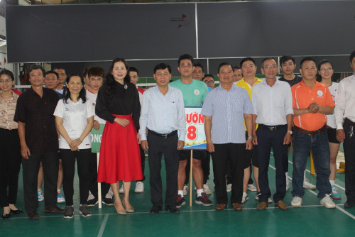 Giải cầu lông chào mừng Đại hội Đại biểu Mặt trận Tổ quốc Việt Nam Quận 11 lần thứ XII nhiệm kỳ 2024-2029